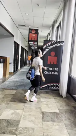 Thêm 18 đoạn video